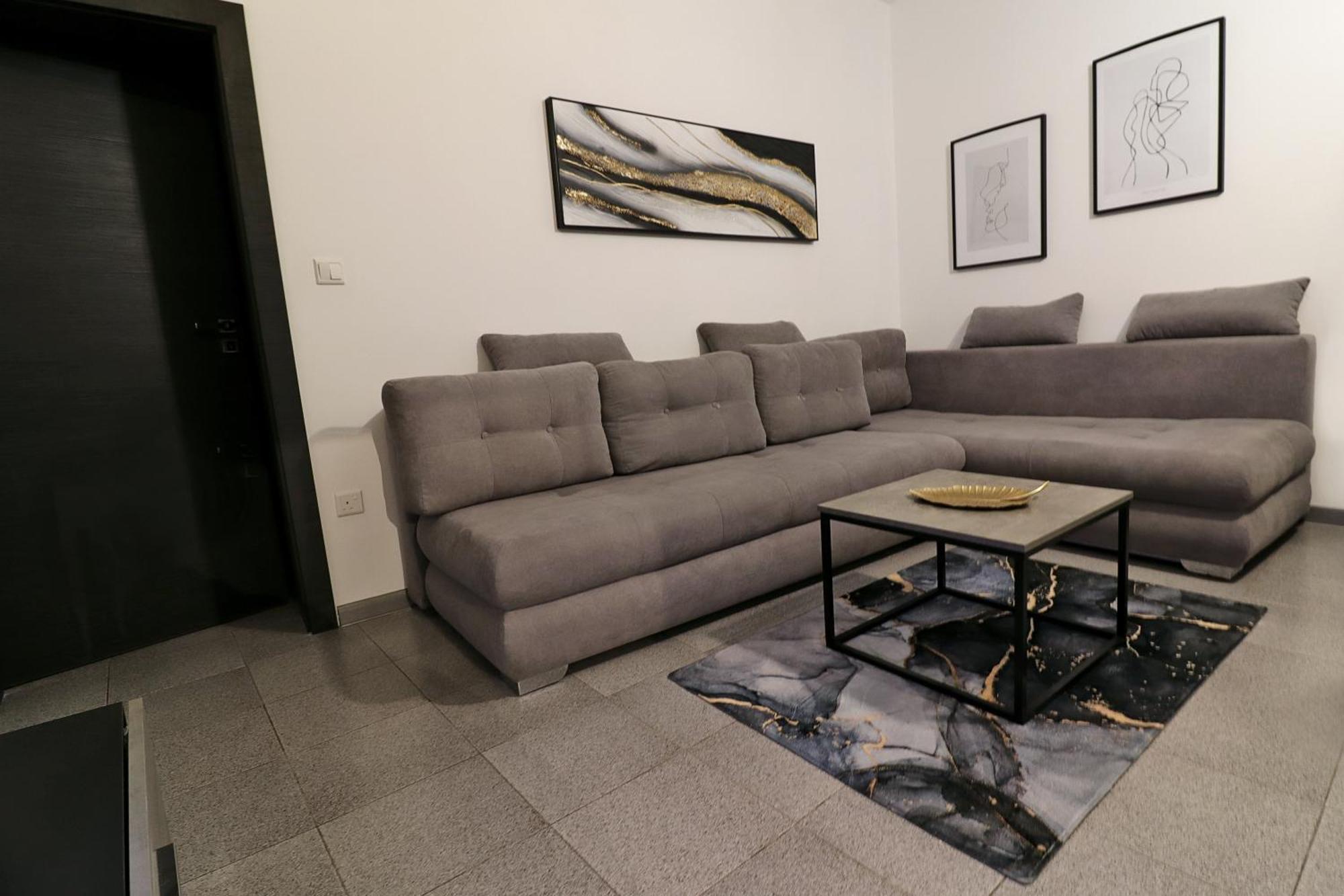 Hideaway Apartment *